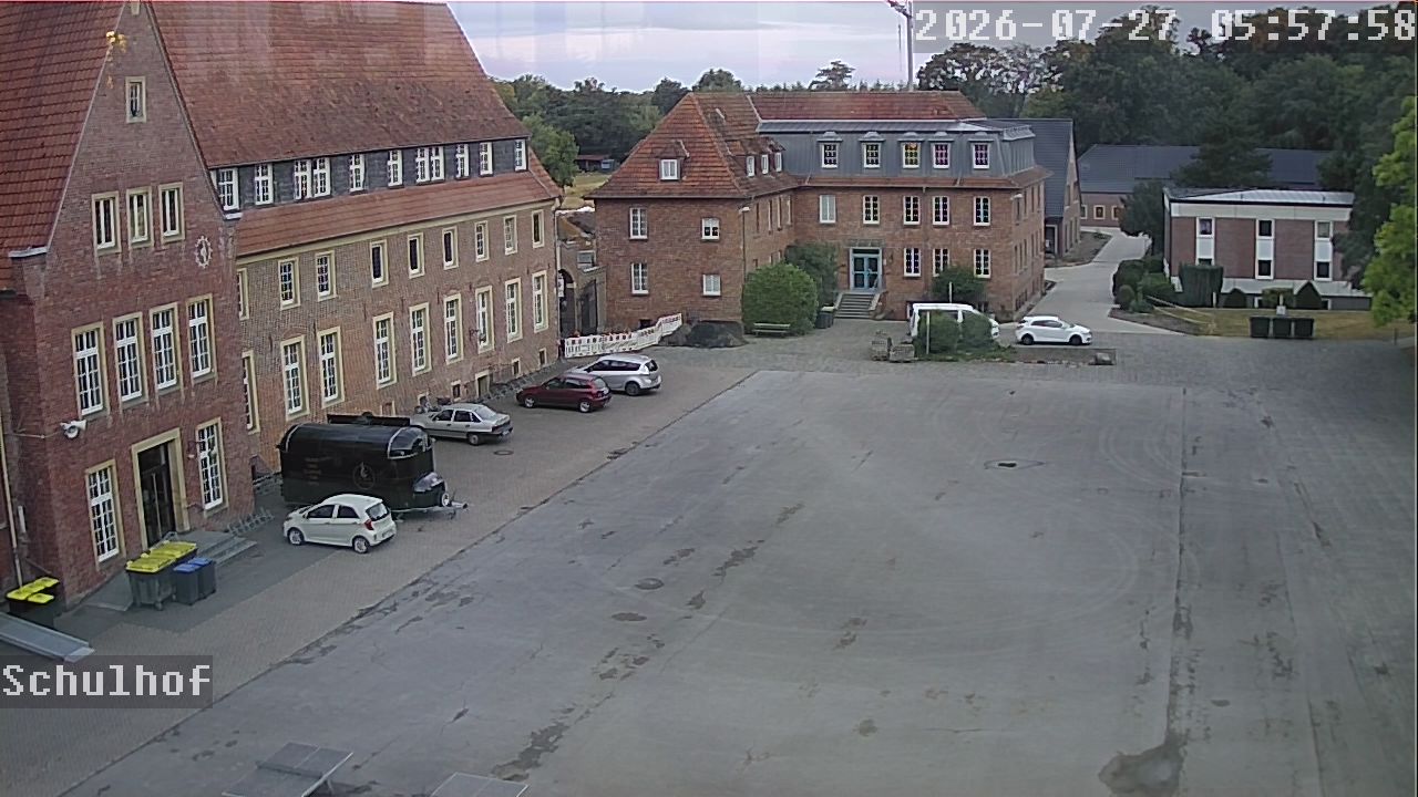 Webcam Schulhof 05:58