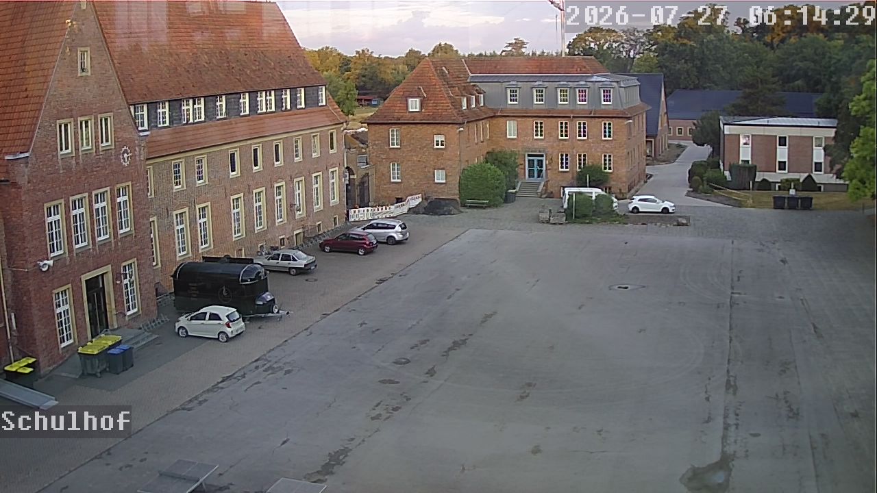 Webcam Schulhof 06:14
