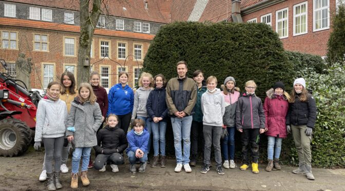 Start in den Frühling mit der Schulgarten AG