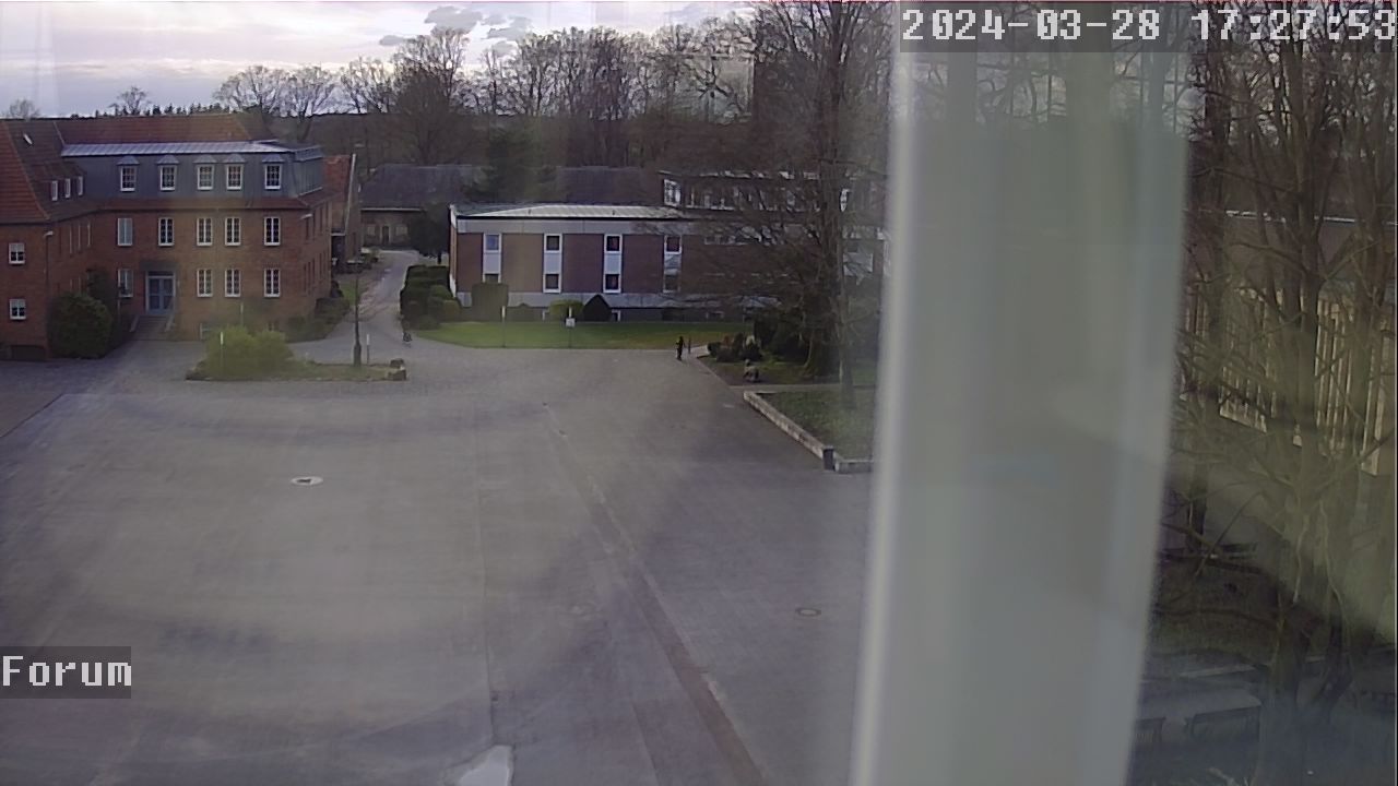 Webcam Schulhof 16:27