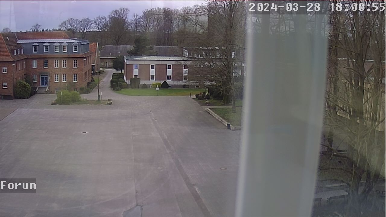 Webcam Schulhof 17:00