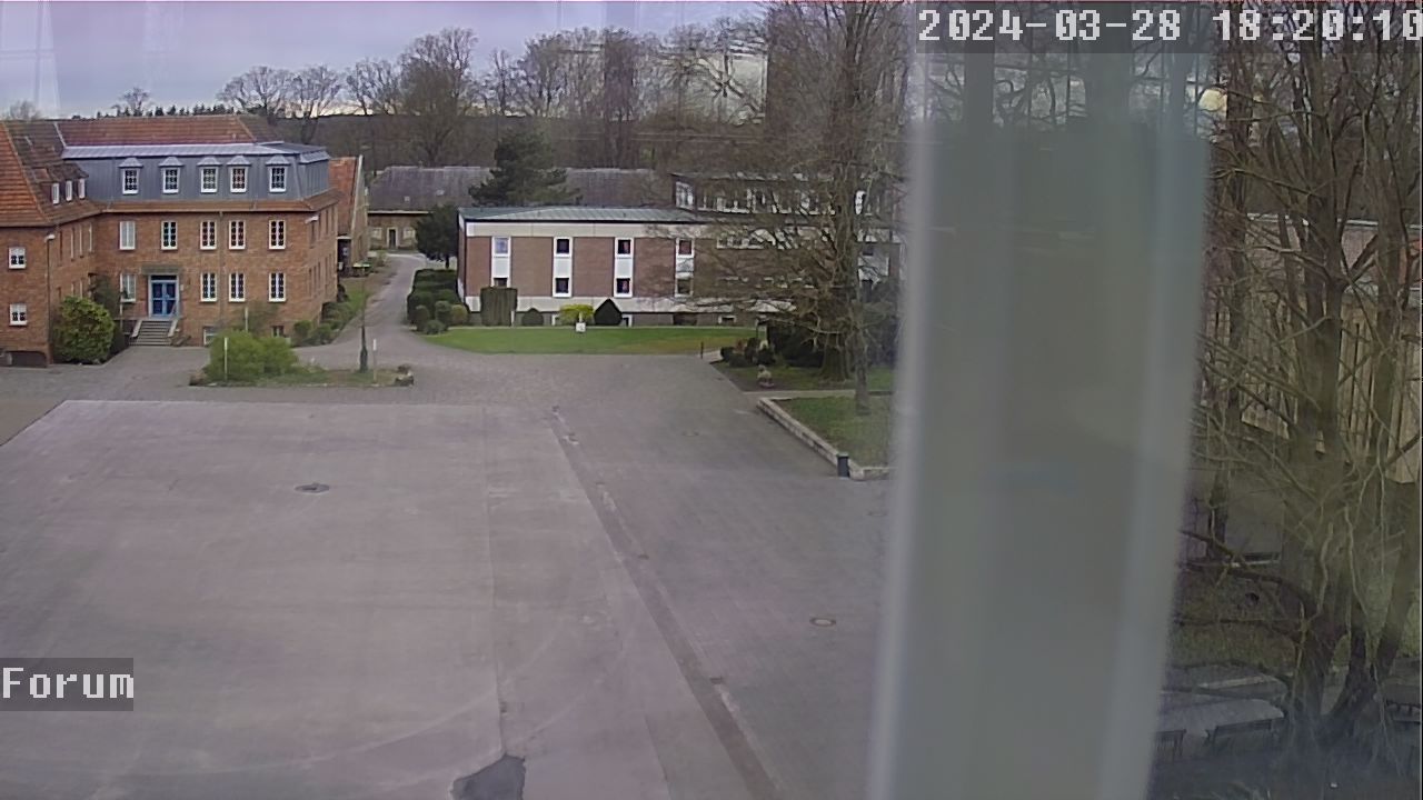 Webcam Schulhof 17:20