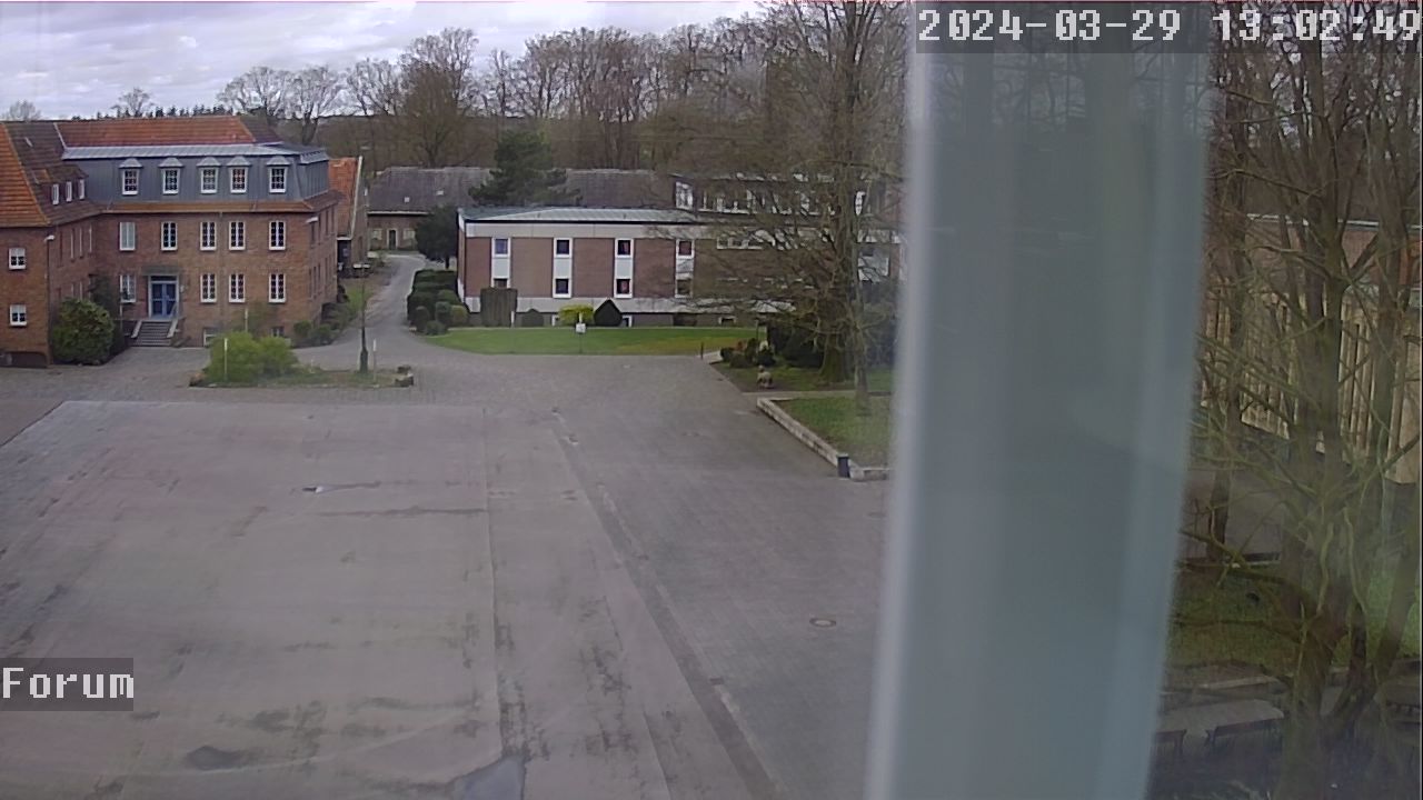 Webcam Schulhof 12:02