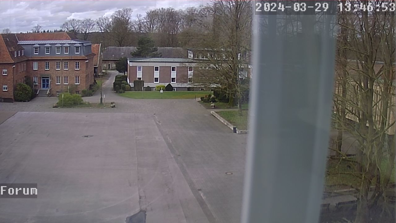 Webcam Schulhof 12:46
