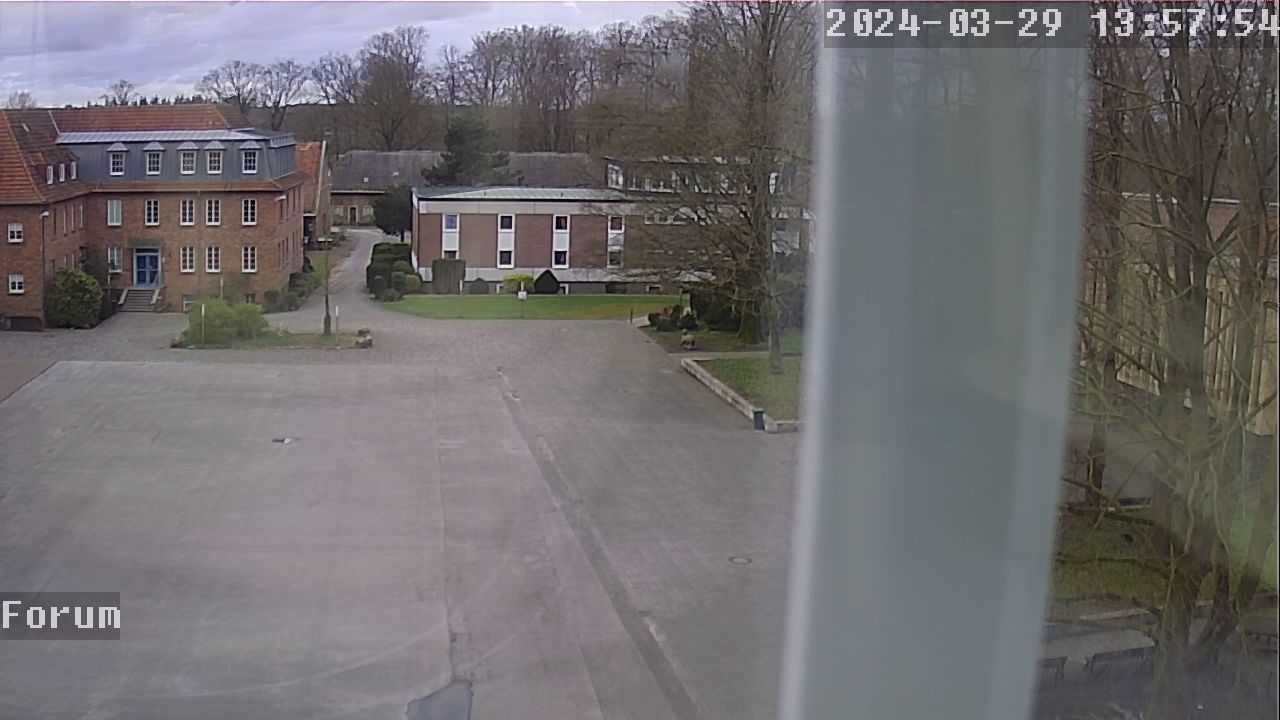 Webcam Schulhof 12:57