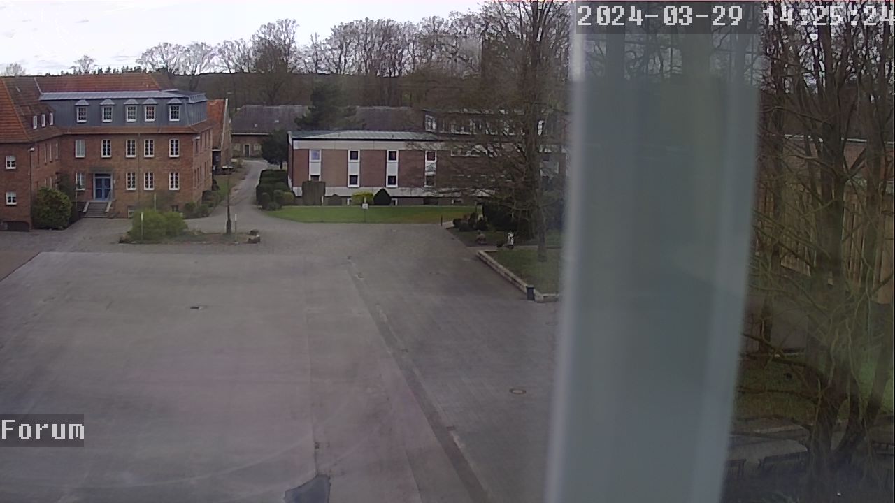 Webcam Schulhof 13:25