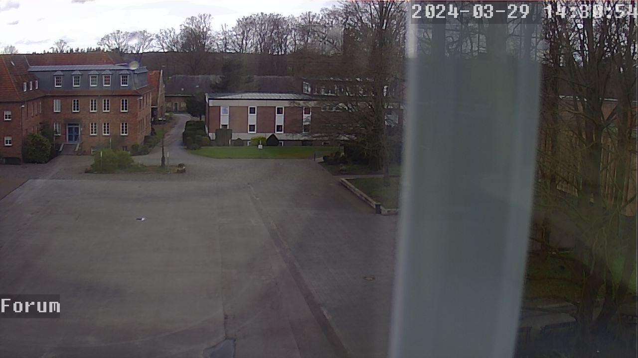 Webcam Schulhof 13:30
