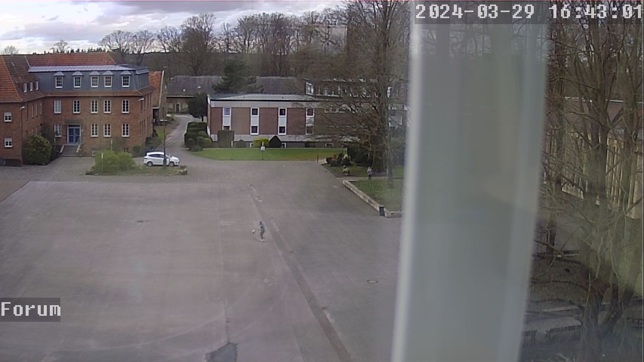 Webcam Schulhof 15:43