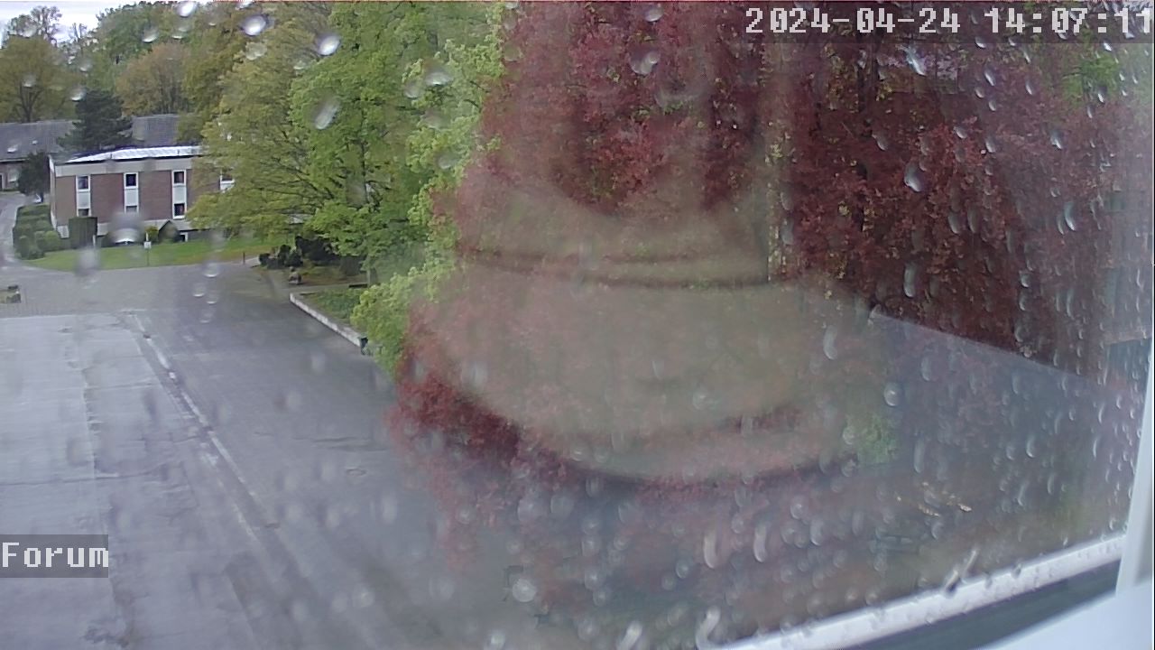 Webcam Schulhof 13:07