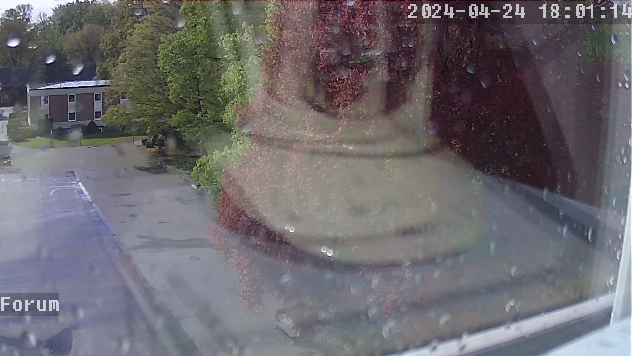 Webcam Schulhof 17:01