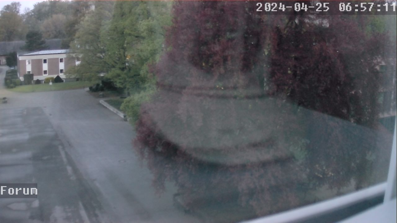 Webcam Schulhof 05:57