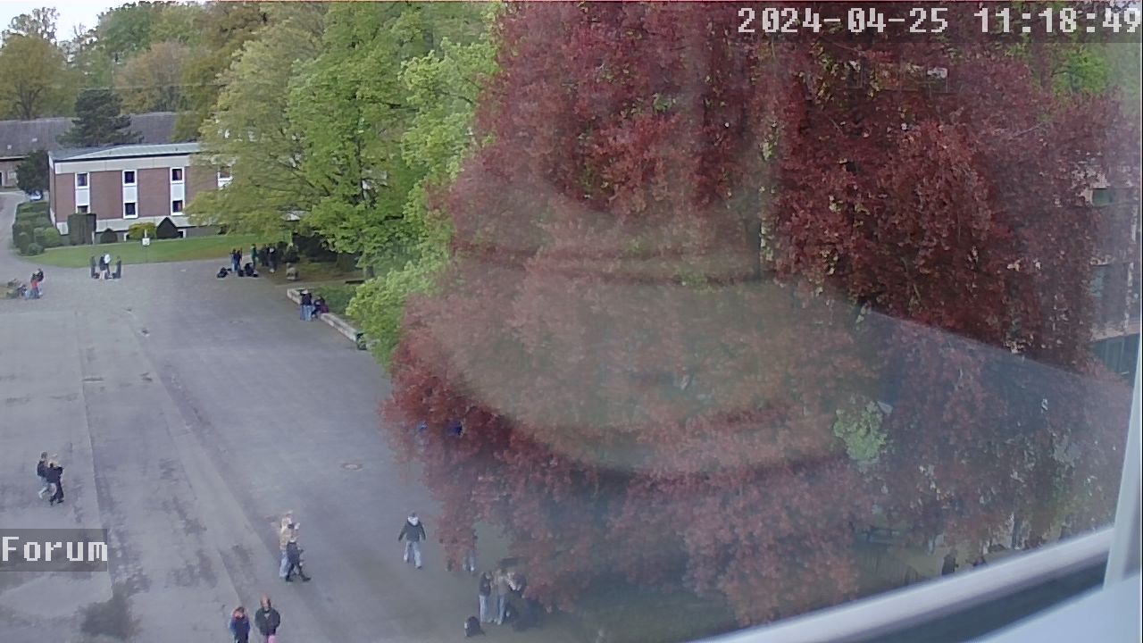 Webcam Schulhof 10:18