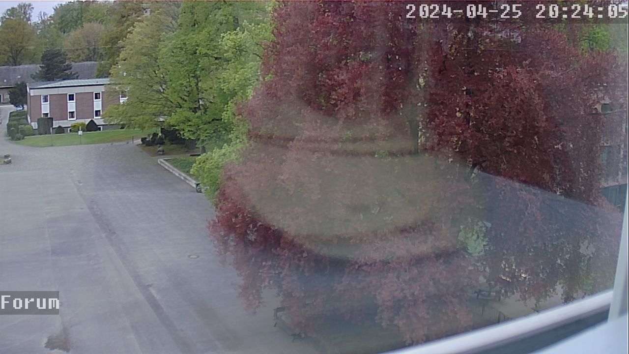 Webcam Schulhof 19:24