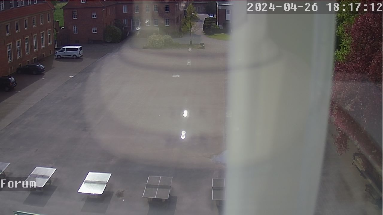Webcam Schulhof 17:17