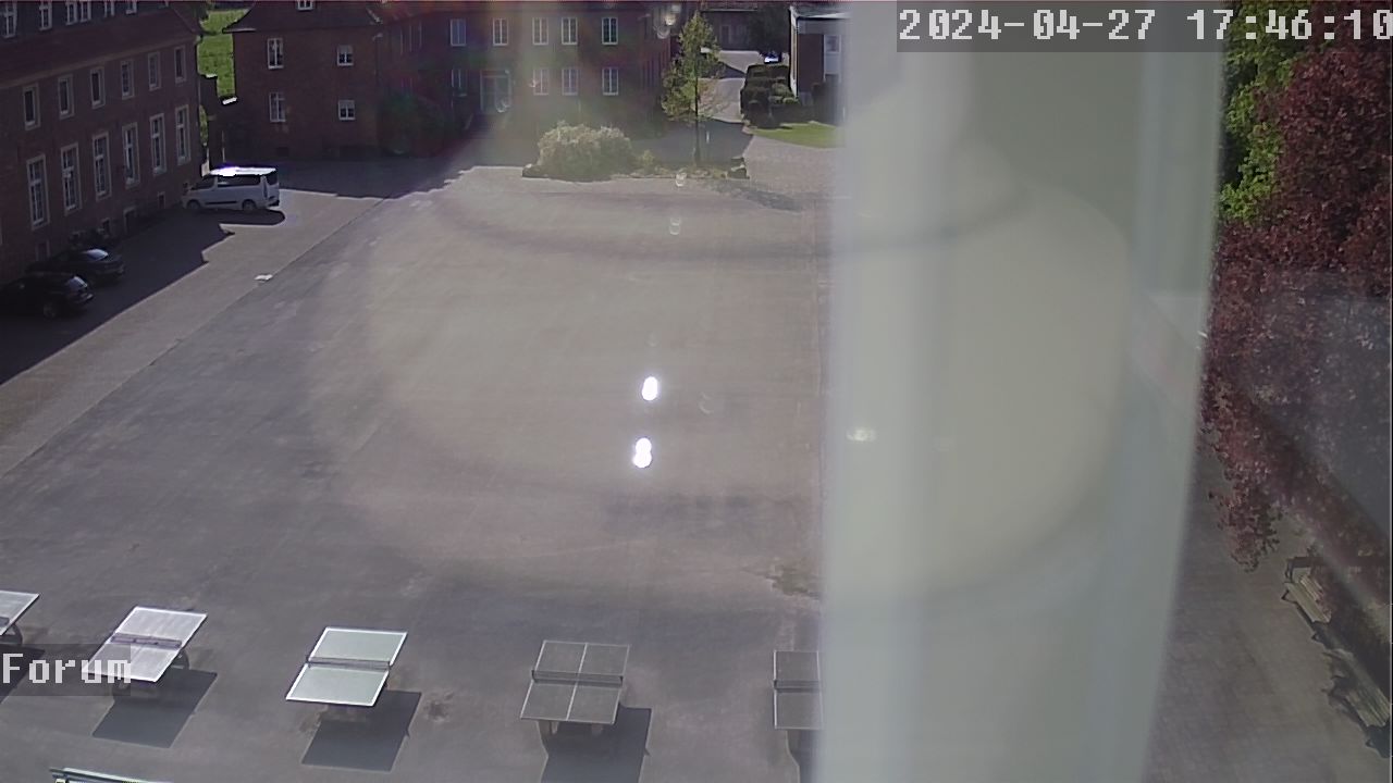 Webcam Schulhof 16:46