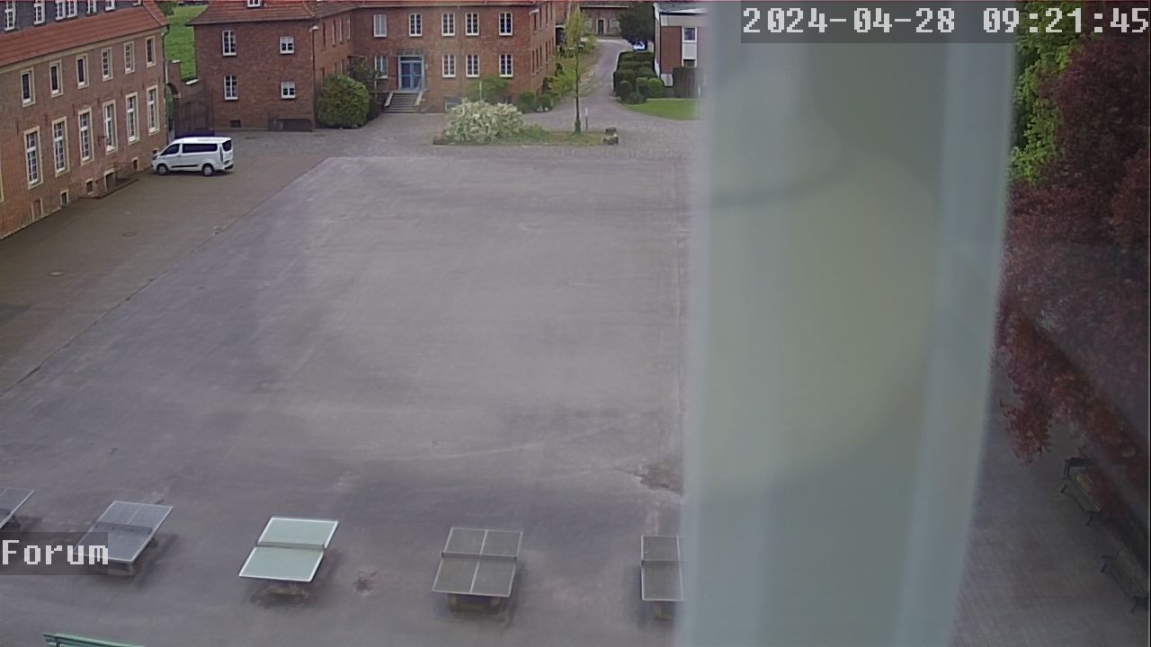 Webcam Schulhof 08:21