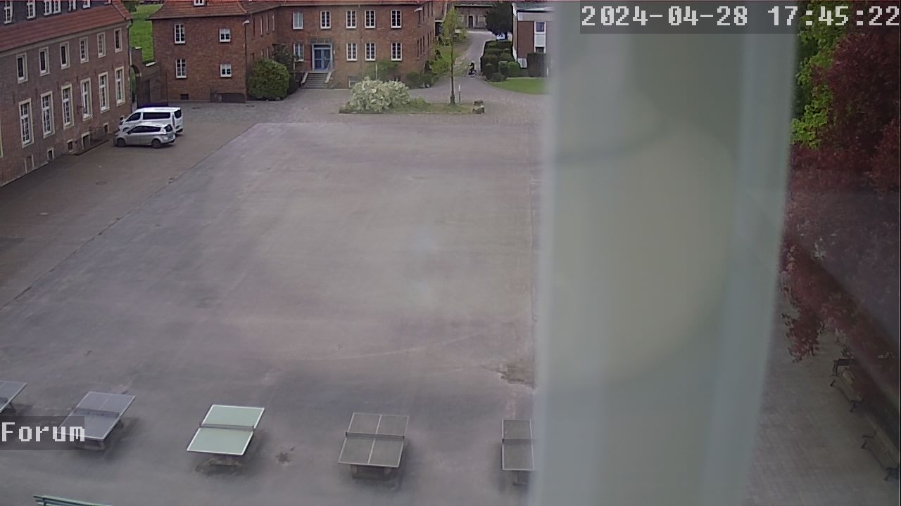 Webcam Schulhof 16:45