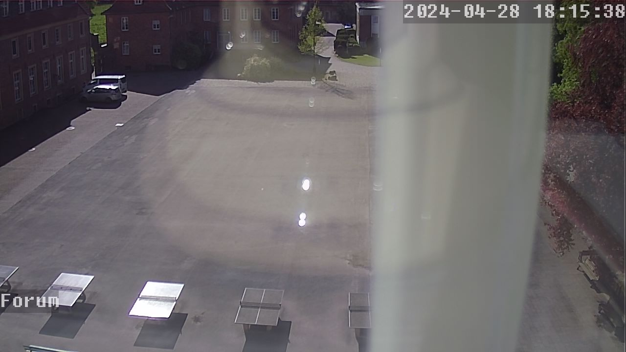Webcam Schulhof 17:15