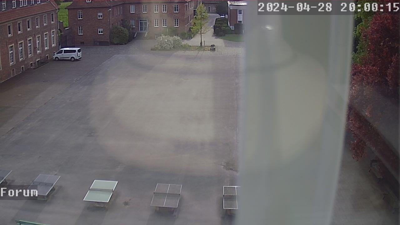 Webcam Schulhof 19:00