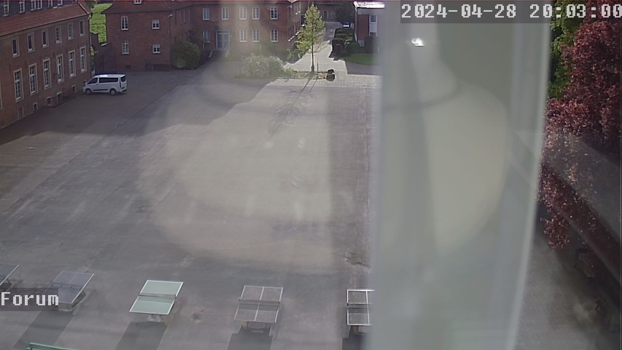 Webcam Schulhof 19:03