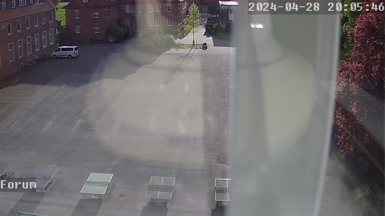 Webcam Schulhof 19:05