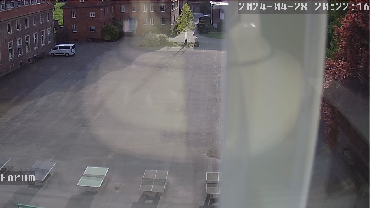 Webcam Schulhof 19:22