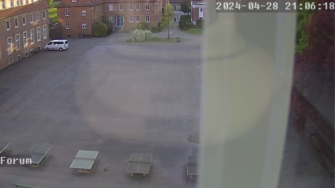 Webcam Schulhof 20:06