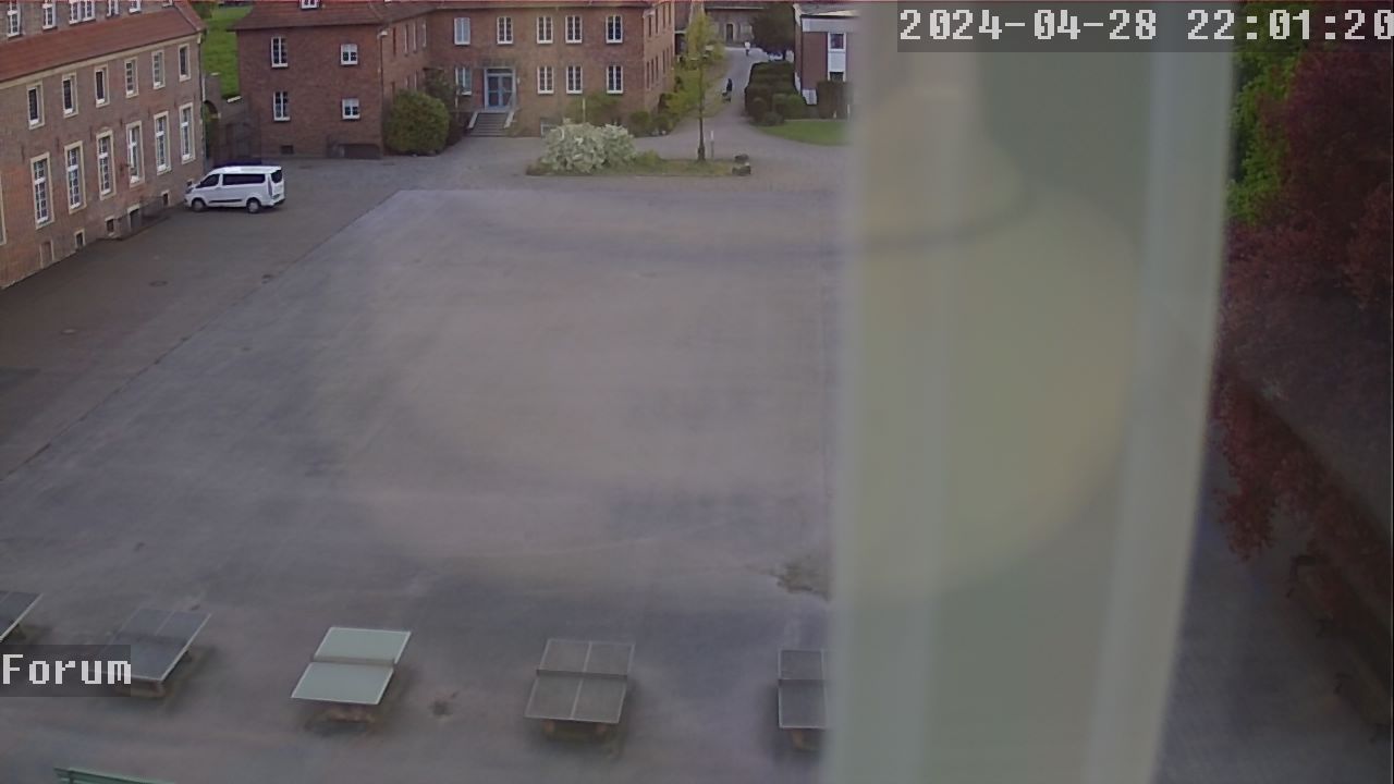 Webcam Schulhof 21:01