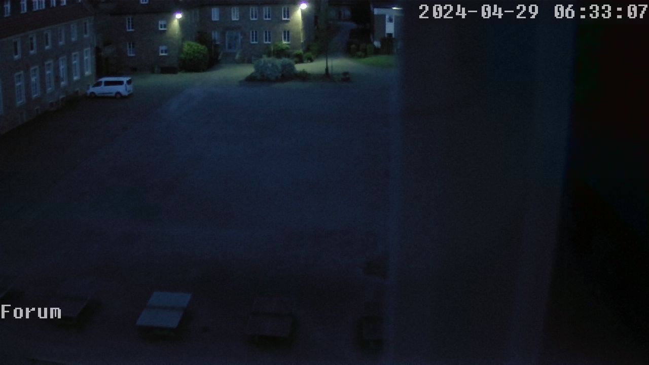Webcam Schulhof 05:33
