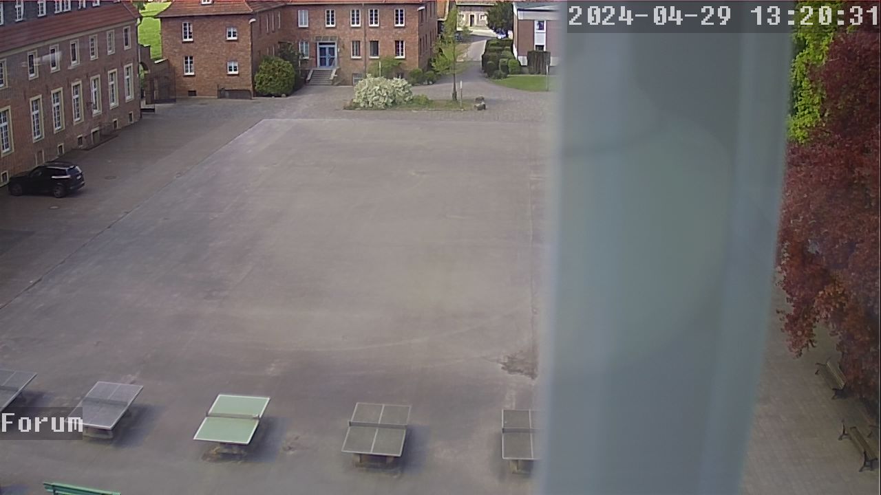 Webcam Schulhof 12:20