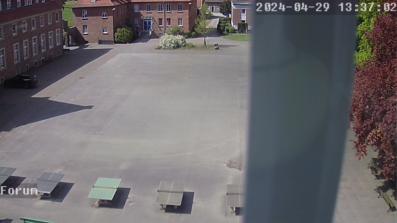 Webcam Schulhof 12:37