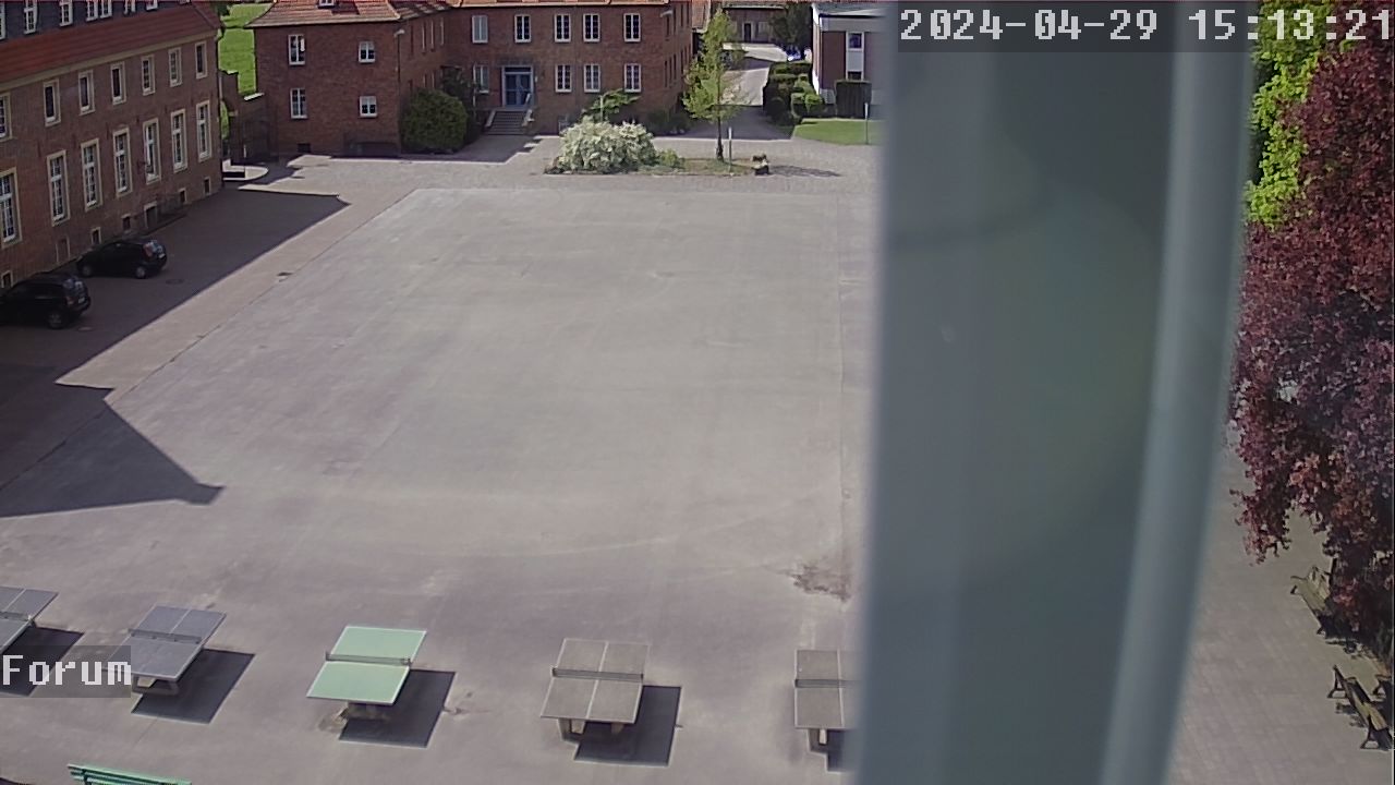 Webcam Schulhof 14:13