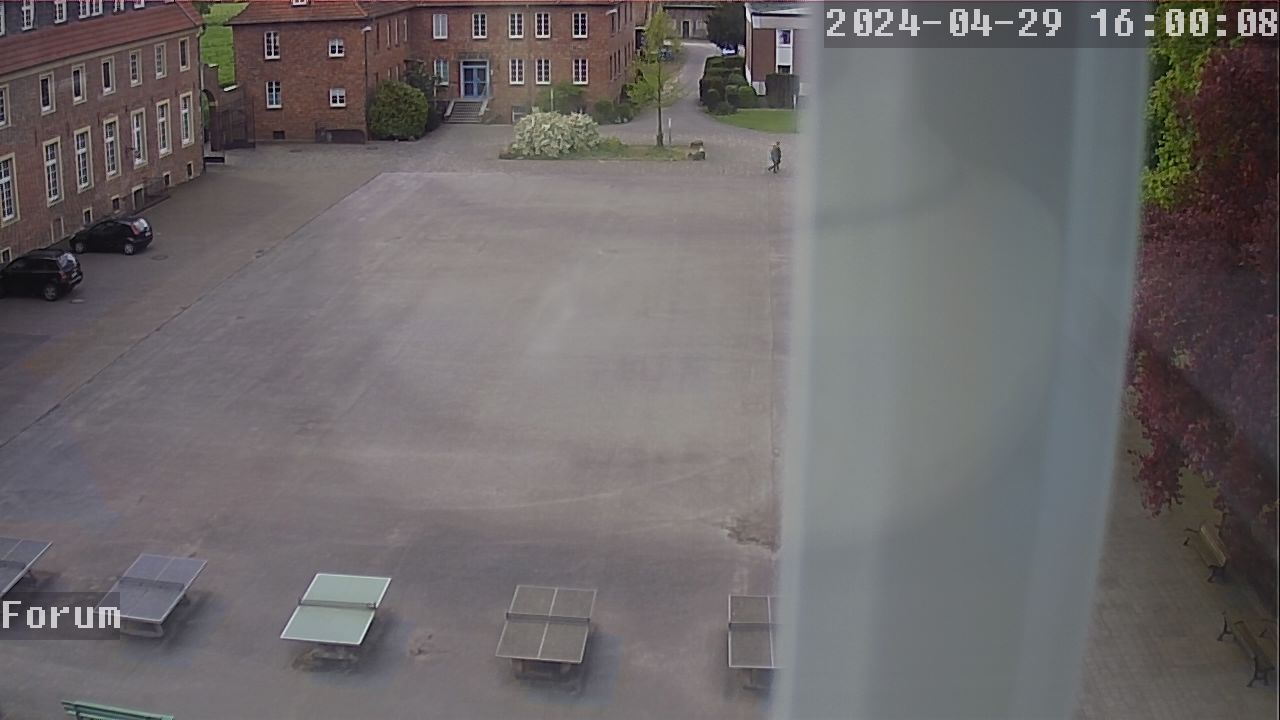 Webcam Schulhof 15:00
