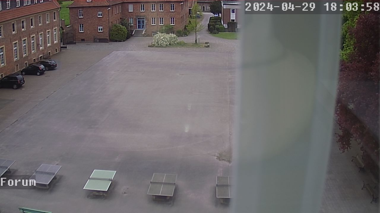 Webcam Schulhof 17:04