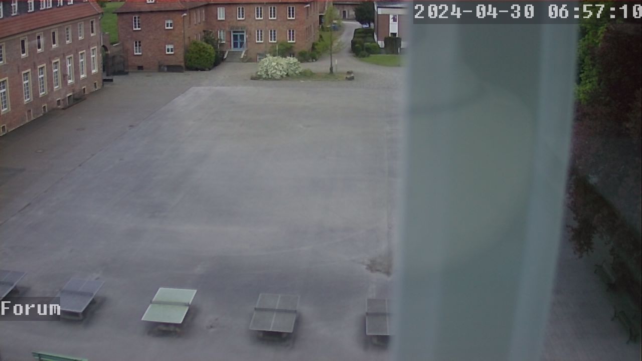 Webcam Schulhof 05:57