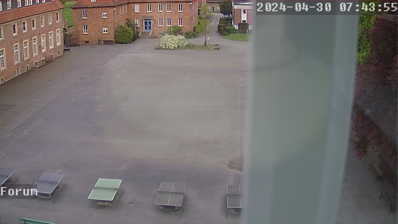 Webcam Schulhof 06:43