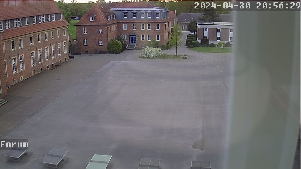 Webcam Schulhof 19:56