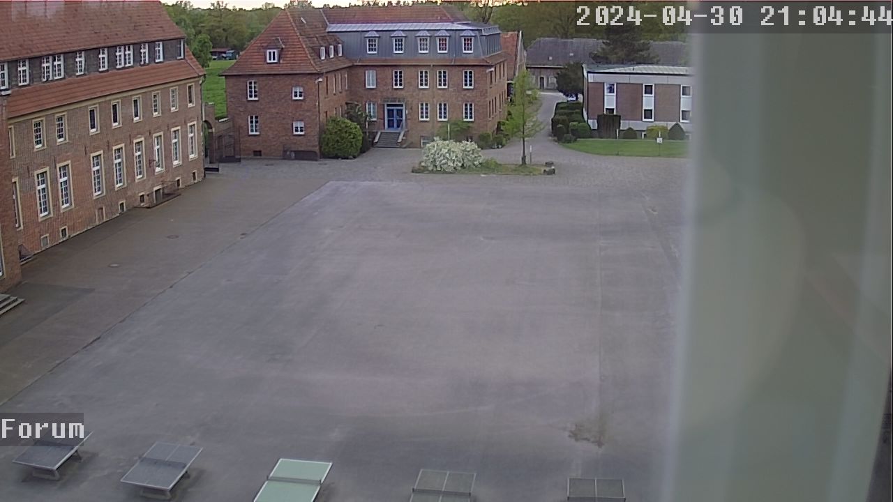 Webcam Schulhof 20:04