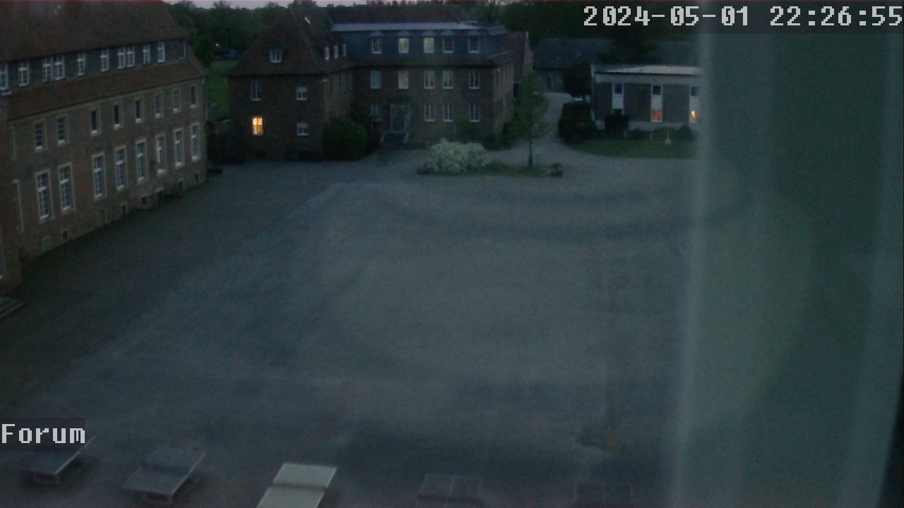 Webcam Schulhof 21:26