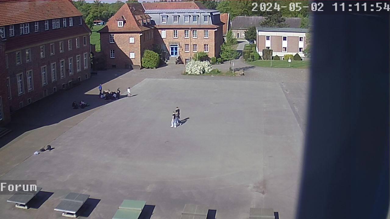 Webcam Schulhof 10:11