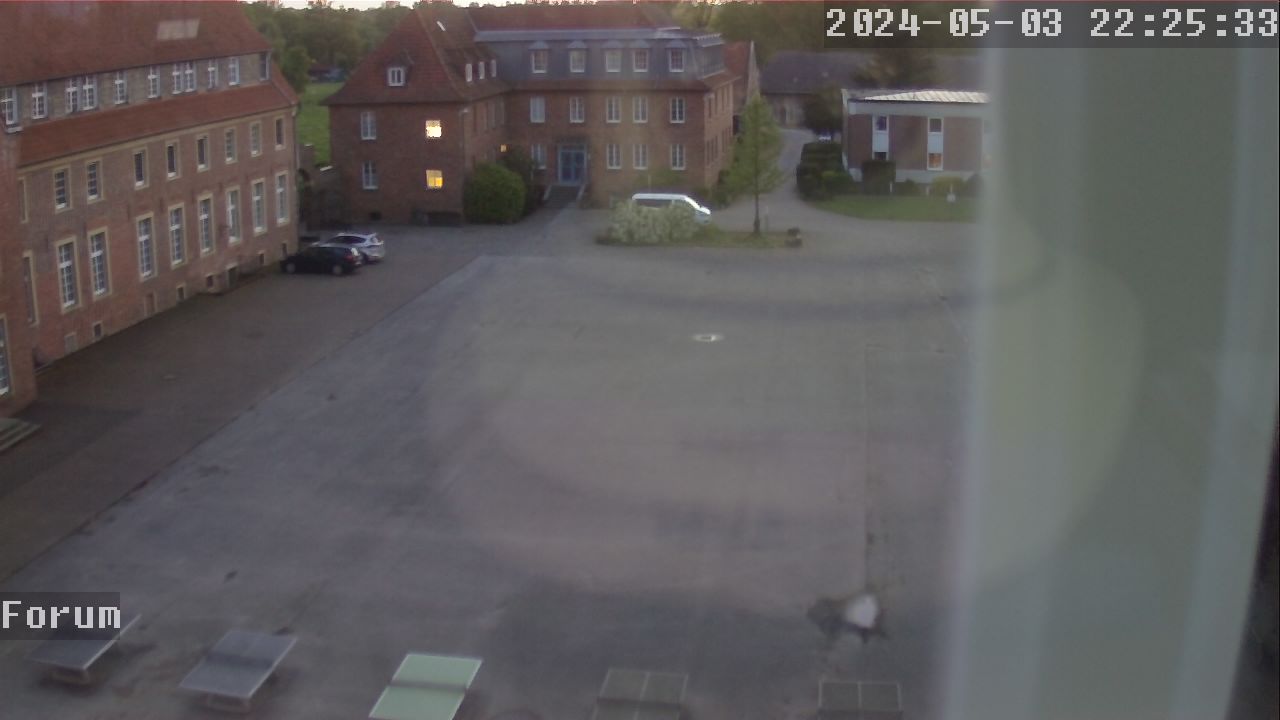 Webcam Schulhof 21:25