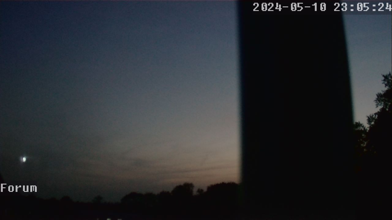 Webcam Schulhof 22:05
