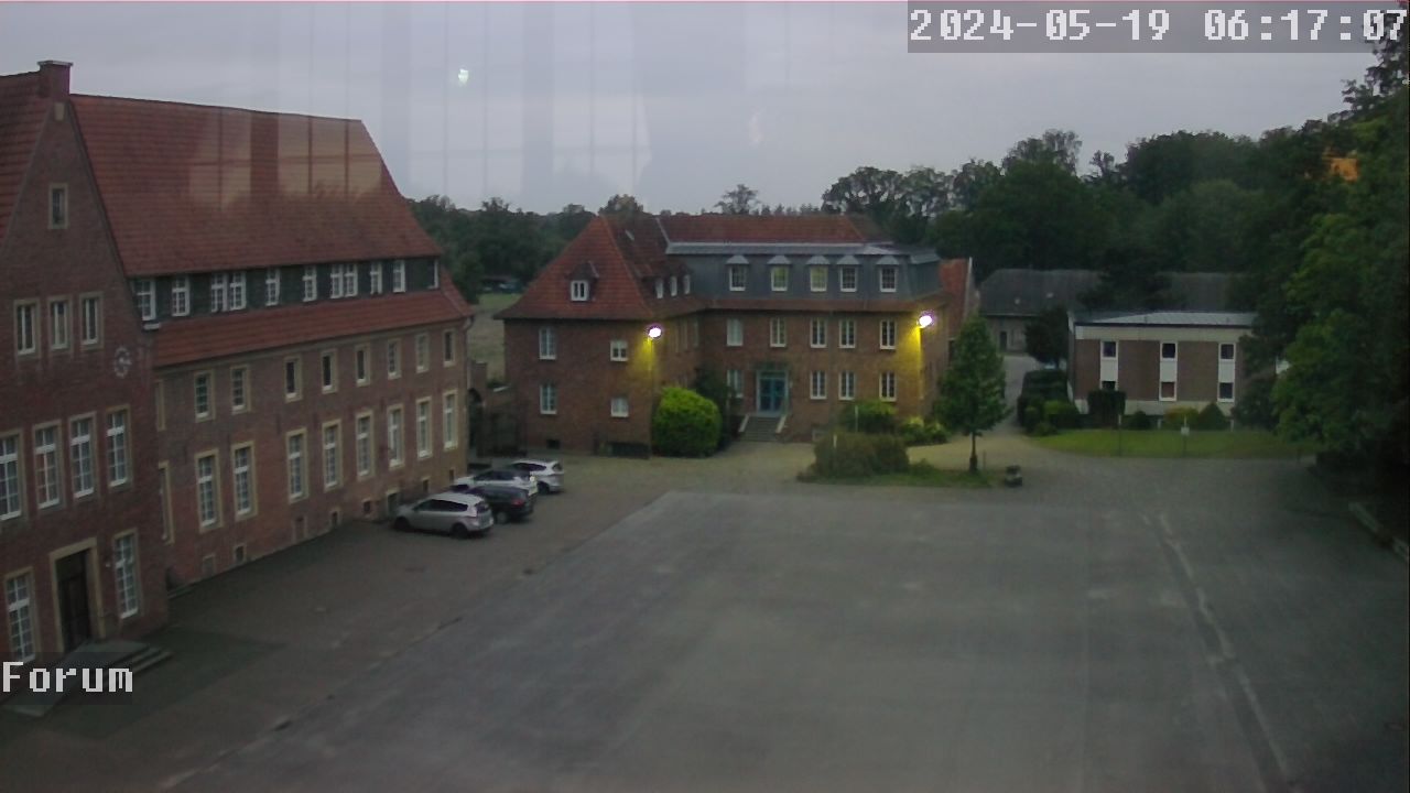 Webcam Schulhof 05:17