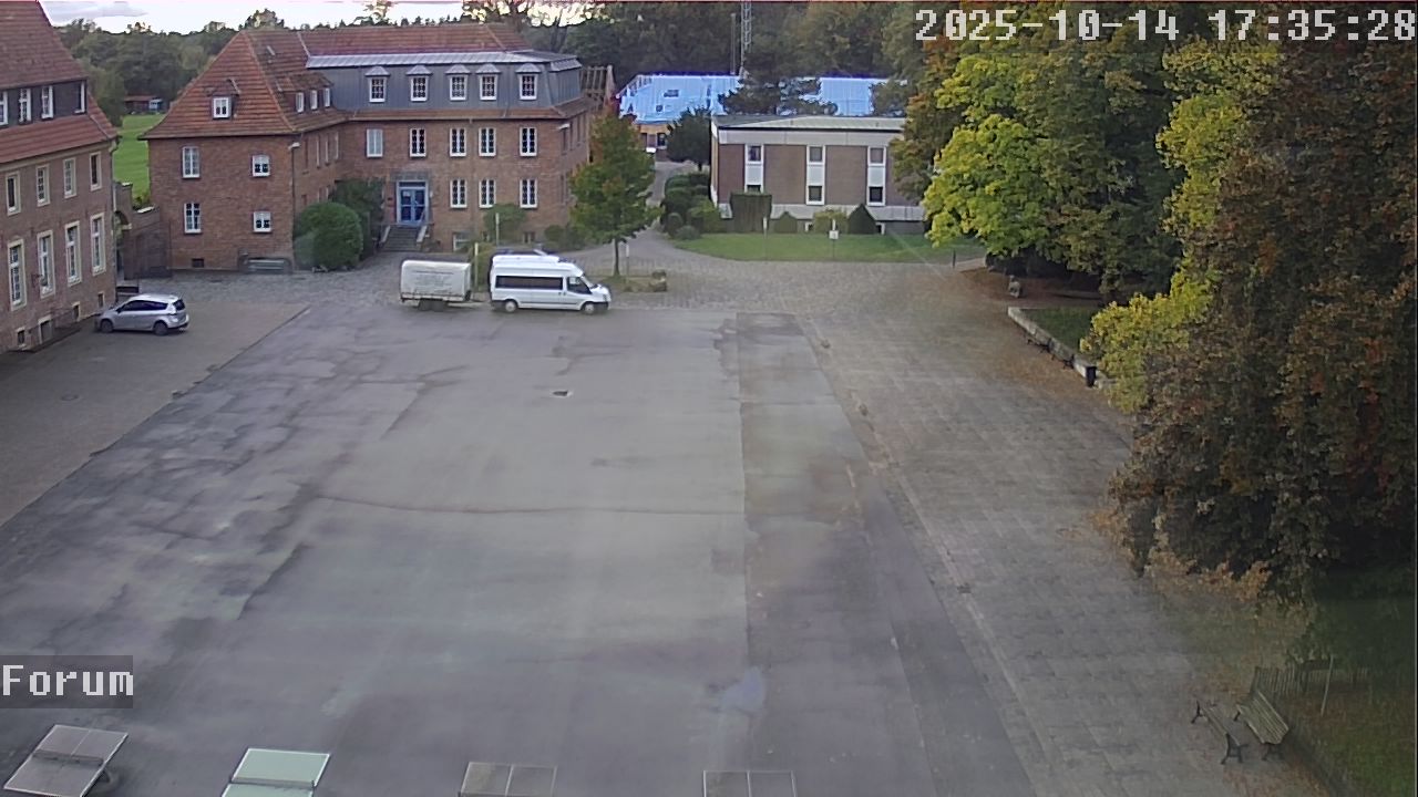 Webcam Forum 17:35