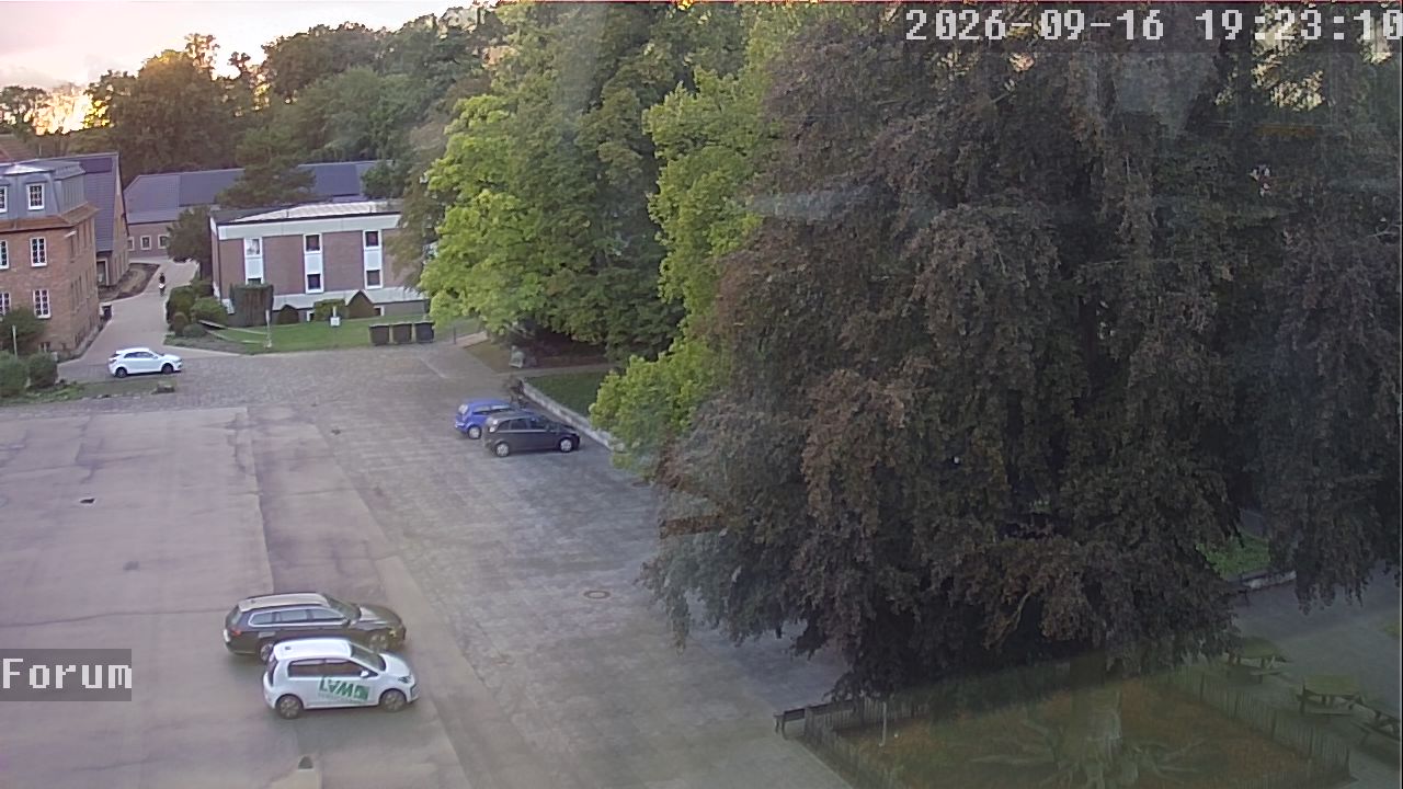 Webcam Forum 19:23