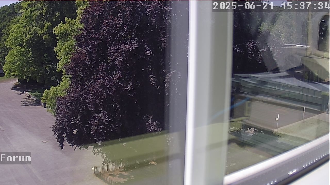 Webcam Schulhof 15:37