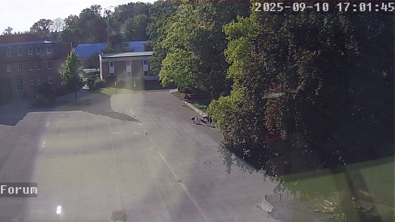Webcam Forum 17:01