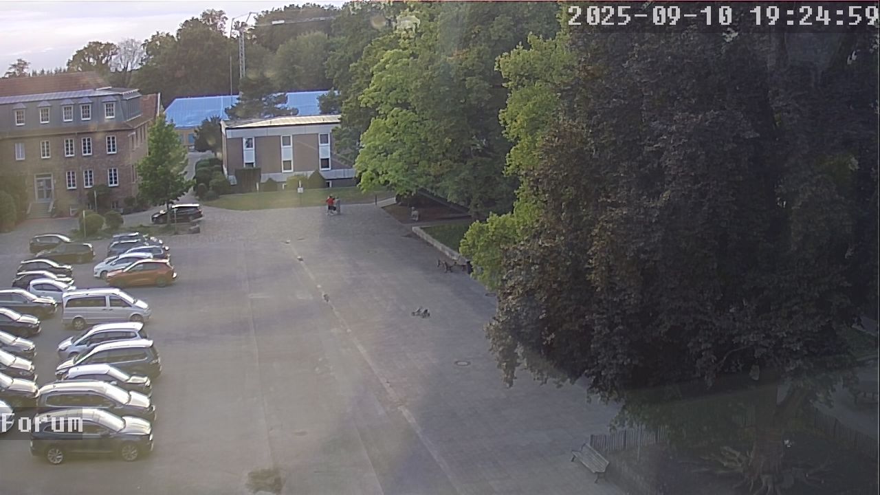 Webcam Forum 19:25