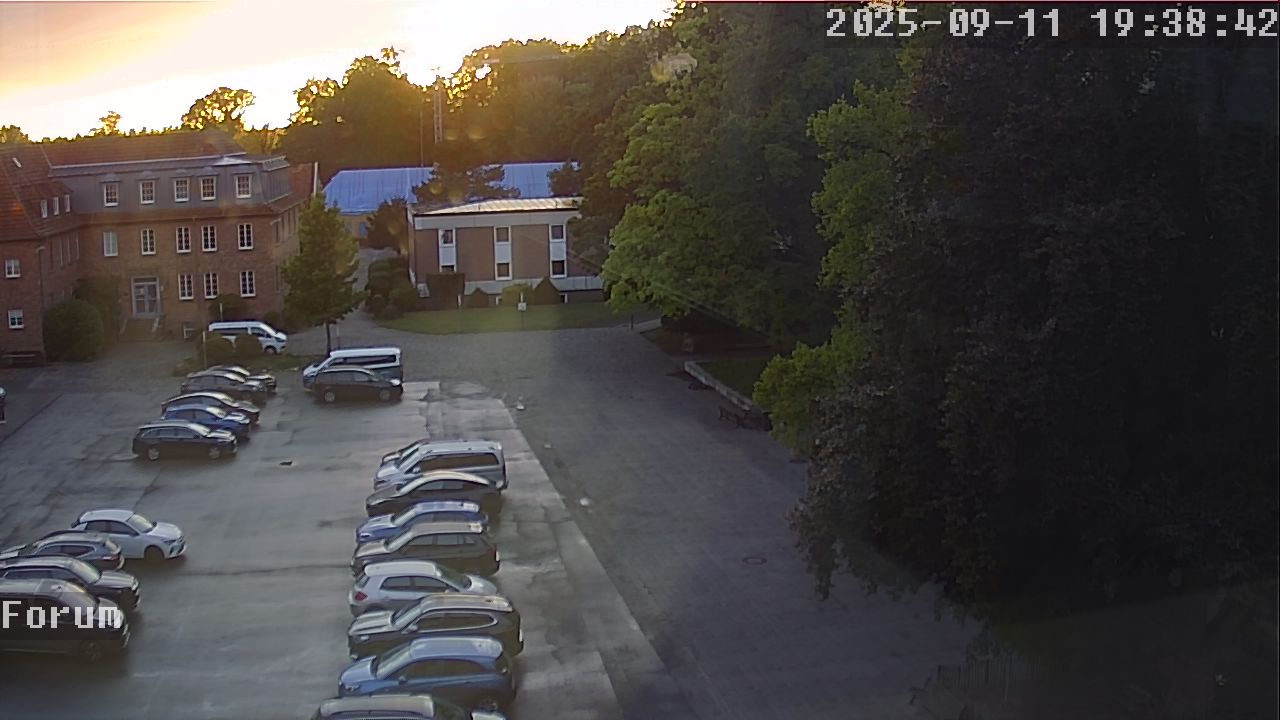 Webcam Forum 19:38