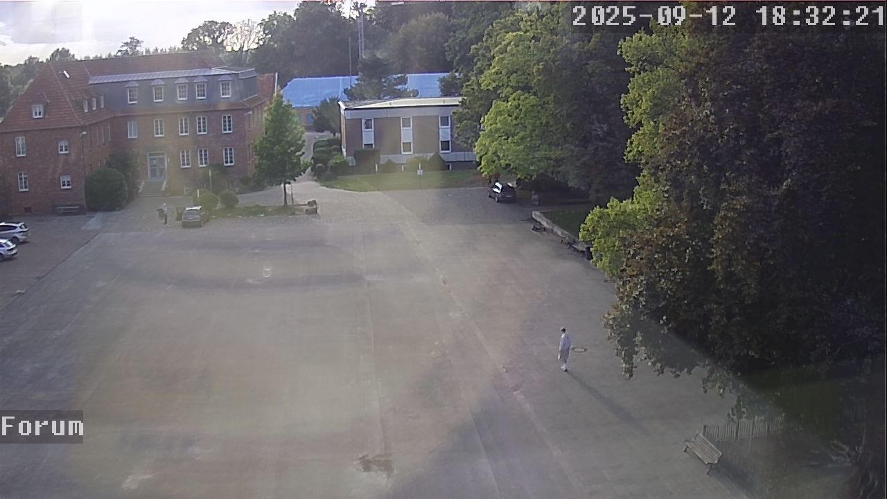 Webcam Forum 18:32